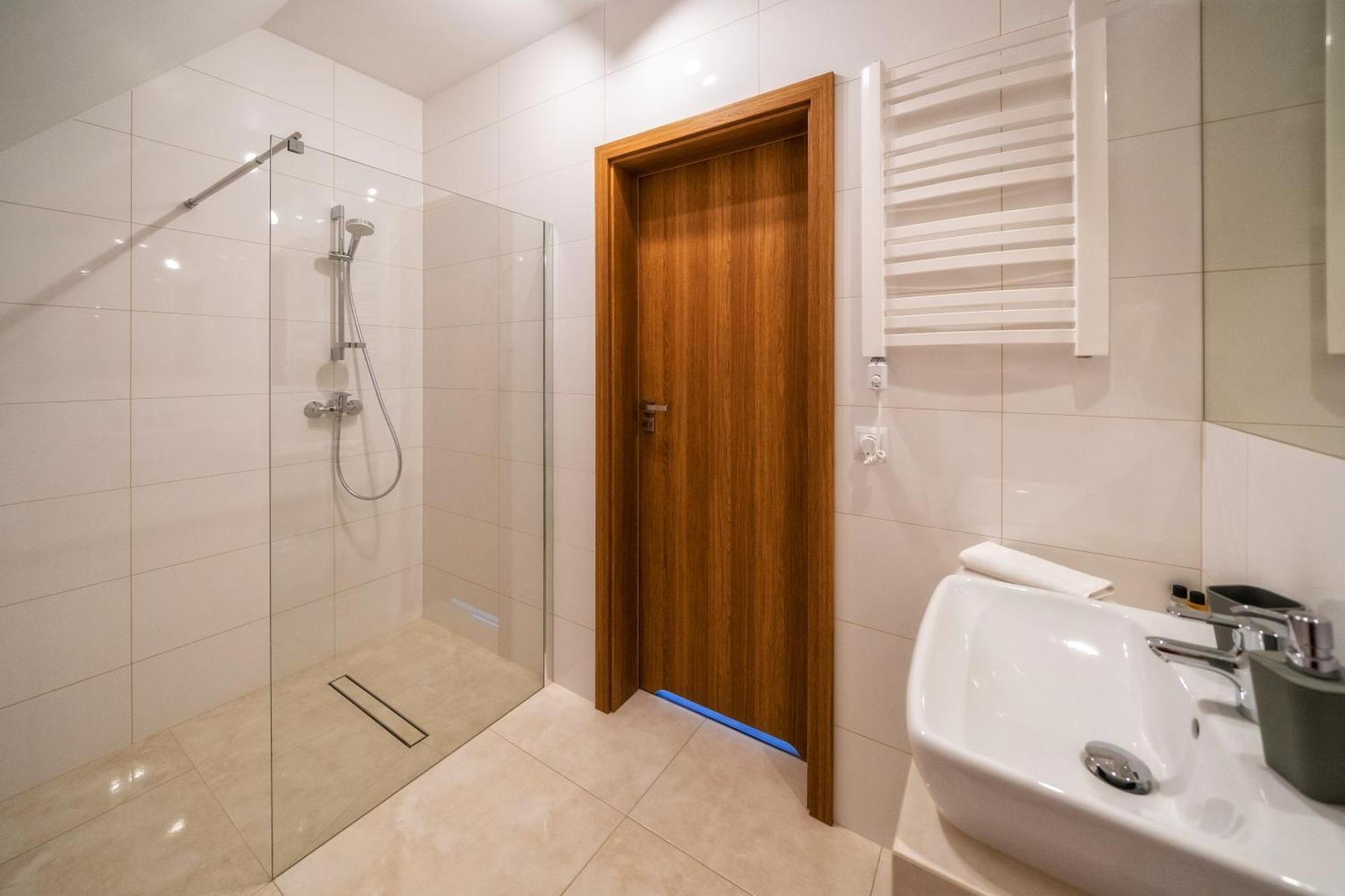 Przy Termach - Pokoje, Apartamenty, Domki Szaflary Exterior photo